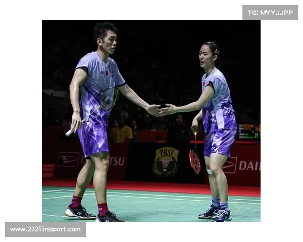 印尼羽毛球队恋情曝光，男双选手菲克里与混双选手丽莎社媒公布恋情